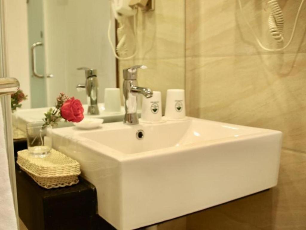 Greentree Inn Zhejiang Ningbo South Railway Station Express Hotel Eksteriør bilde