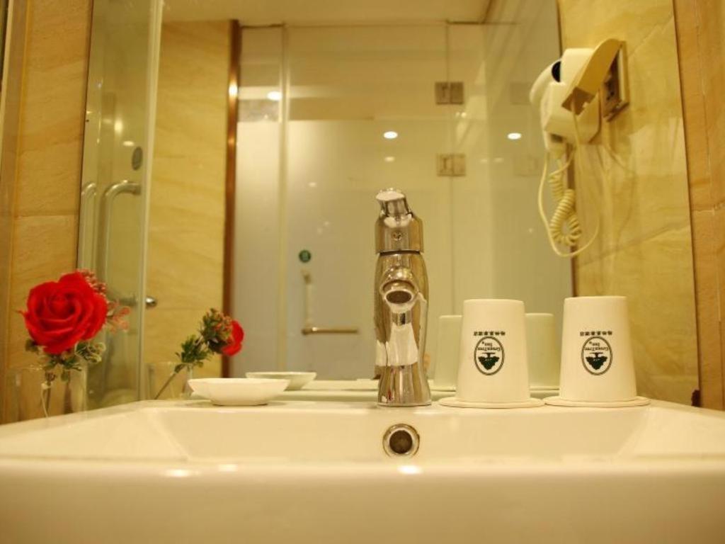 Greentree Inn Zhejiang Ningbo South Railway Station Express Hotel Eksteriør bilde